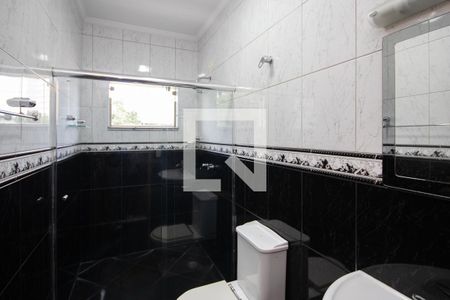 Casa à venda com 250m², 3 quartos e 4 vagasBanheiro Suite 2