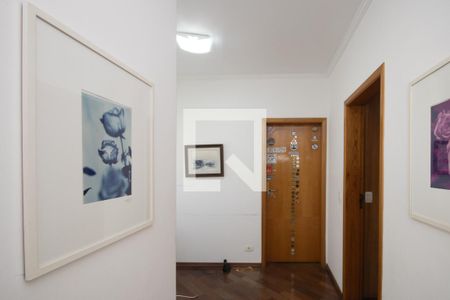 Casa à venda com 250m², 3 quartos e 4 vagasHall