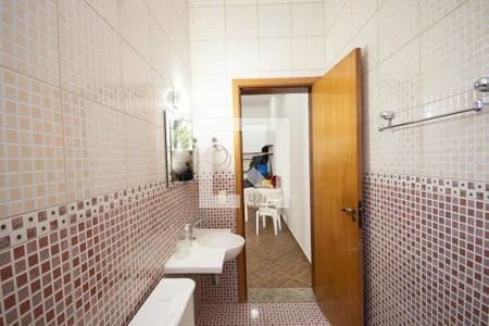 Casa à venda com 250m², 3 quartos e 4 vagasBanheiro 5