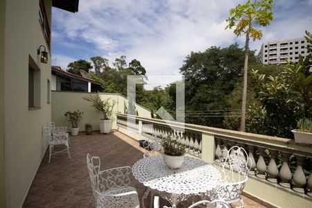 Casa à venda com 250m², 3 quartos e 4 vagasVaranda