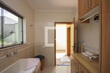 Casa à venda com 250m², 3 quartos e 4 vagasÁrea de Serviço