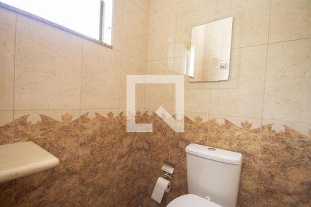 Casa à venda com 250m², 3 quartos e 4 vagasLavabo