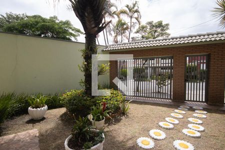 Casa à venda com 250m², 3 quartos e 4 vagasQuintal