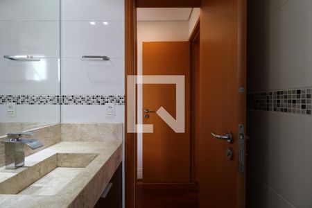 Apartamento para alugar com 72m², 2 quartos e 2 vagasBanheiro da Suíte