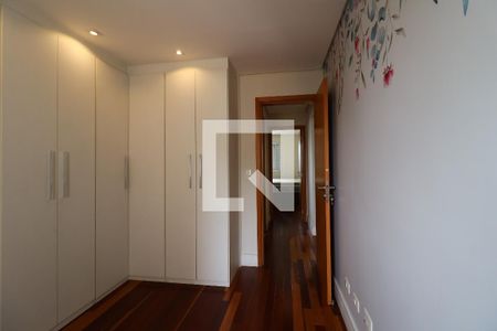 Apartamento para alugar com 72m², 2 quartos e 2 vagasQuarto