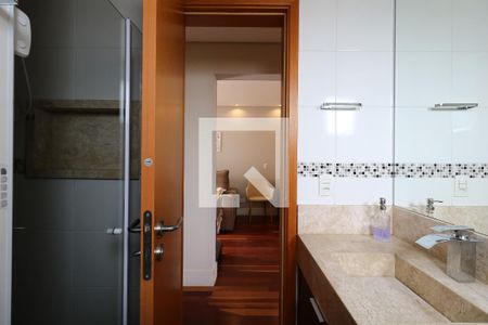 Apartamento para alugar com 72m², 2 quartos e 2 vagasBanheiro Social