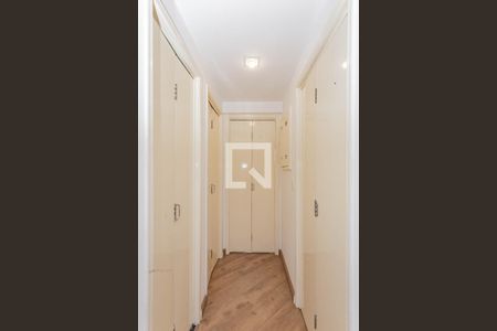 Apartamento à venda com 75m², 3 quartos e 1 vagaCorredor