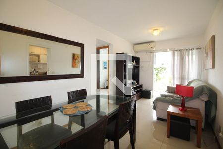 Sala de apartamento para alugar com 3 quartos, 75m² em Jacarepaguá, Rio de Janeiro