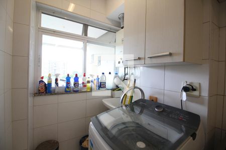 Apartamento para alugar com 75m², 3 quartos e 1 vagaÁrea de Serviço