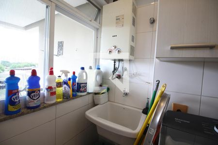 Apartamento para alugar com 75m², 3 quartos e 1 vagaÁrea de Serviço