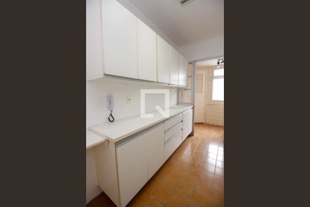 Apartamento à venda com 70m², 2 quartos e 2 vagasCozinha