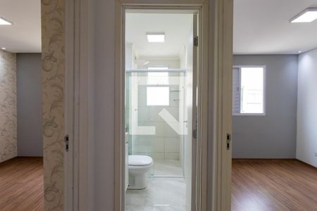 Apartamento para alugar com 59m², 2 quartos e 1 vaga Apartamento para alugar com 59m², 2 quartos e 1 vagaCorredor entre quartos e banheiro