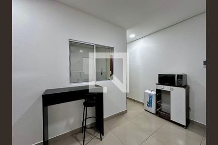 Sala/Cozinha de apartamento para alugar com 1 quarto, 30m² em Santo Amaro, São Paulo