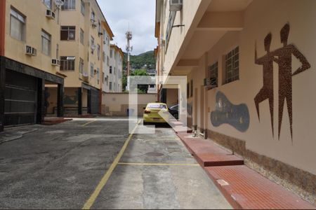 Apartamento à venda com 80m², 2 quartos e 1 vagaÁrea comum