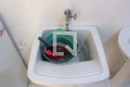 Apartamento à venda com 79m², 2 quartos e sem vagaÁREA DE SERVIÇO