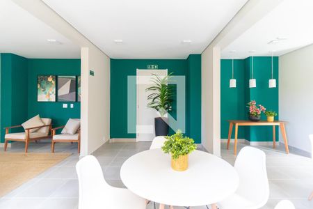 Apartamento para alugar com 34m², 2 quartos e sem vagaÁrea comum - Salão de festas