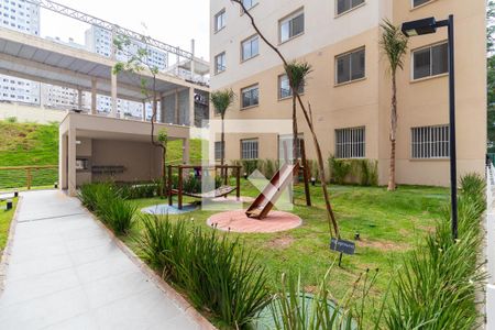Apartamento para alugar com 34m², 2 quartos e sem vagaÁrea comum - Playground
