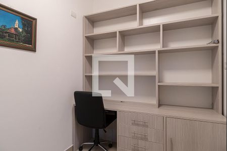 Apartamento à venda com 180m², 3 quartos e 1 vagaEscritório
