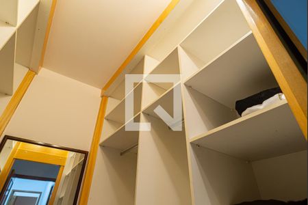 Apartamento à venda com 180m², 3 quartos e 1 vagaCloset do Quarto 2