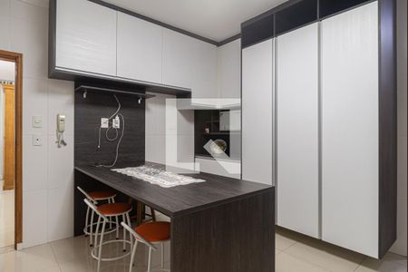 Apartamento à venda com 180m², 3 quartos e 1 vagaCozinha