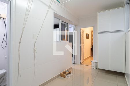 Apartamento à venda com 180m², 3 quartos e 1 vagaÁrea de Serviço