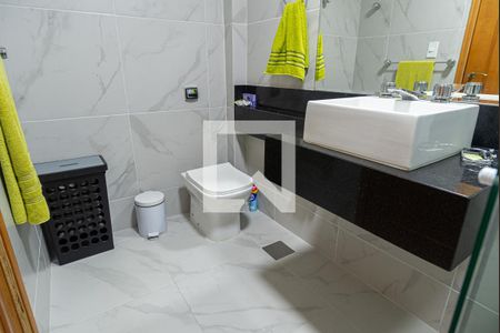 Apartamento à venda com 180m², 3 quartos e 1 vagaBanheiro 2