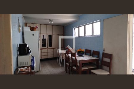 Casa para alugar com 180m², 3 quartos e 3 vagasCozinha - Copa e armários