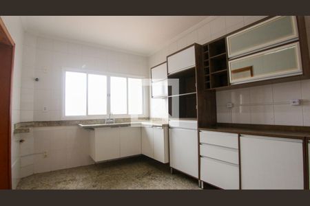 Apartamento à venda com 160m², 3 quartos e 3 vagasCozinha