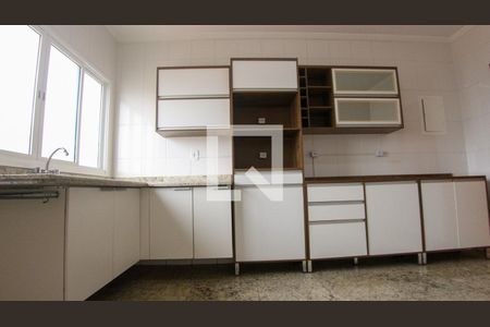 Apartamento à venda com 160m², 3 quartos e 3 vagasCozinha