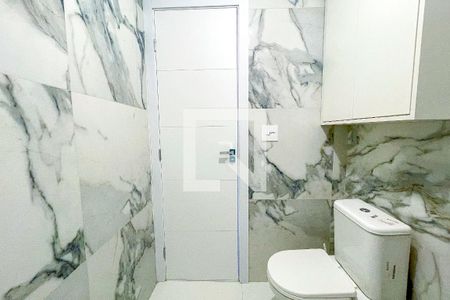 Apartamento à venda com 84m², 2 quartos e 2 vagasBanheiro da Suíte 1