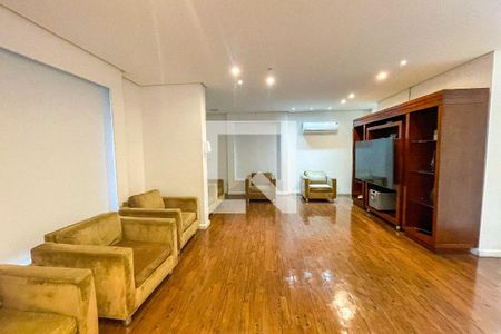 Apartamento à venda com 84m², 2 quartos e 2 vagasCinema