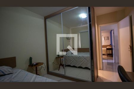 Casa de condomínio à venda com 280m², 5 quartos e 4 vagasSuíte 4