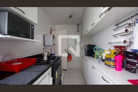 Casa de condomínio à venda com 280m², 5 quartos e 4 vagasCozinha e Área de Serviço