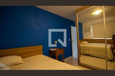 Casa de condomínio à venda com 280m², 5 quartos e 4 vagasSuíte 3