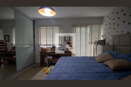 Casa de condomínio à venda com 280m², 5 quartos e 4 vagasSuíte 1