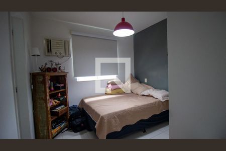 Casa de condomínio à venda com 280m², 5 quartos e 4 vagasSuíte 2