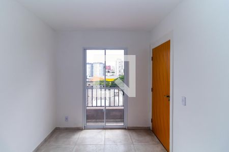 Sala de apartamento para alugar com 2 quartos, 48m² em Vila Paulo Silas, São Paulo