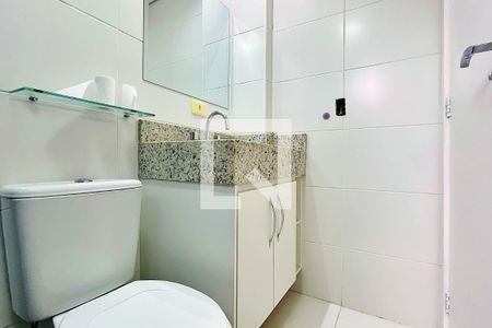 Apartamento à venda com 69m², 2 quartos e 1 vaga Apartamento à venda com 69m², 2 quartos e 1 vagaBanheiro da Suíte