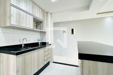 Apartamento à venda com 69m², 2 quartos e 1 vaga Apartamento à venda com 69m², 2 quartos e 1 vagaCozinha e Área de Serviço