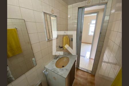Apartamento à venda com 48m², 2 quartos e 1 vaga Apartamento à venda com 48m², 2 quartos e 1 vagaBanheiro