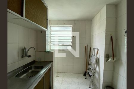 Apartamento à venda com 48m², 2 quartos e 1 vaga Apartamento à venda com 48m², 2 quartos e 1 vagaCozinha e Área de Serviço