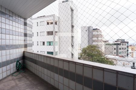 Sacada de apartamento para alugar com 3 quartos, 110m² em Sion, Belo Horizonte