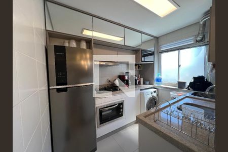 Apartamento à venda com 40m², 2 quartos e 1 vaga Apartamento à venda com 40m², 2 quartos e 1 vagaCozinha e Área de Serviço