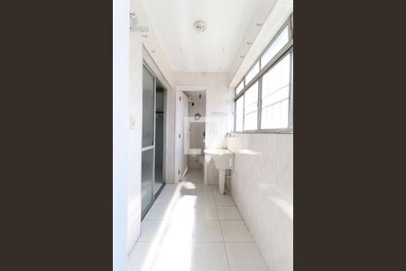 Apartamento para alugar com 75m², 3 quartos e 1 vagaÁrea de Serviço