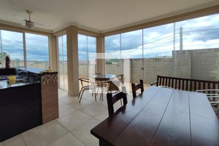 Casa de condomínio para alugar com 335m², 4 quartos e 6 vagasÁrea gourmet