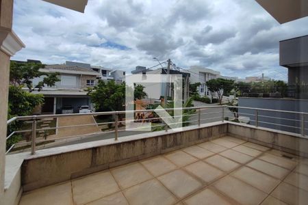 Casa de condomínio para alugar com 335m², 4 quartos e 6 vagasVaranda Suíte 4