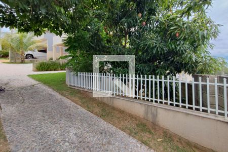 Casa de condomínio para alugar com 335m², 4 quartos e 6 vagasGaragem