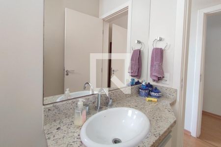 Casa de condomínio para alugar com 335m², 4 quartos e 6 vagasBanheiro Suíte 3