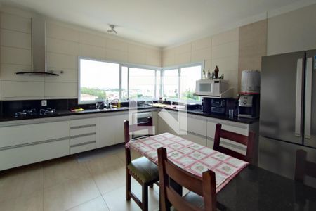 Casa de condomínio para alugar com 335m², 4 quartos e 6 vagasCozinha