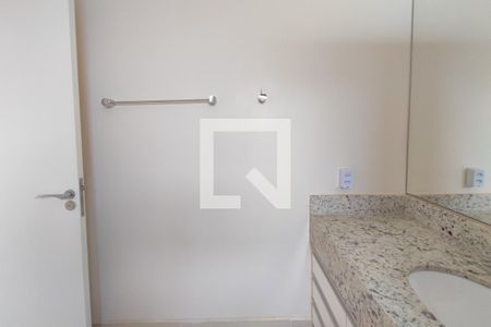 Casa de condomínio para alugar com 335m², 4 quartos e 6 vagasBanheiro Suíte